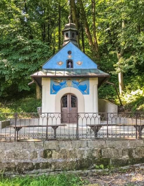 Kaplica Matki Boskiej Śnieżnej na Studzience w Myślenicach